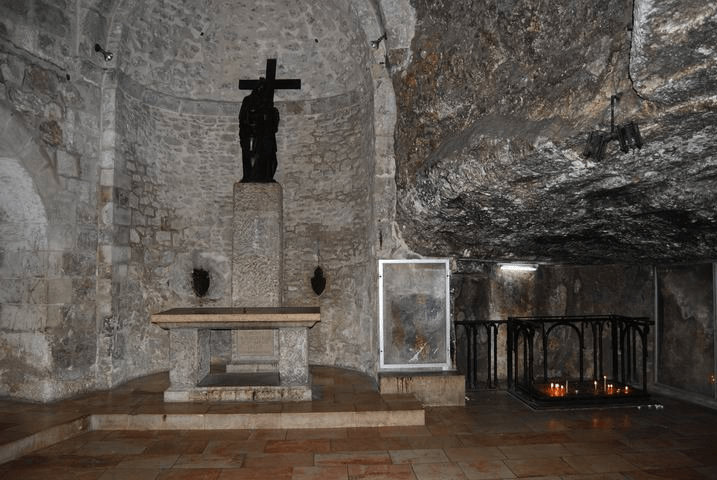 chapelle invention vraie croix hélène saint-sépulcre Jérusalem