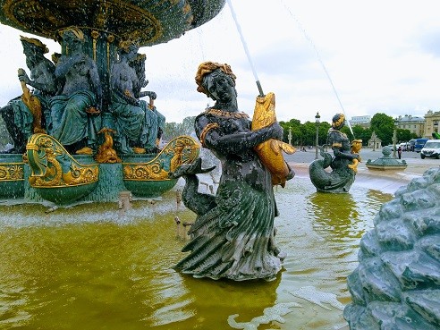 détail fontaine place de la concorde