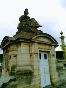 pavillon statue lille place de la concorde