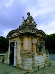 statue pavillon brest place de la concorde