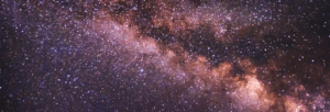 différence cosmos et univers