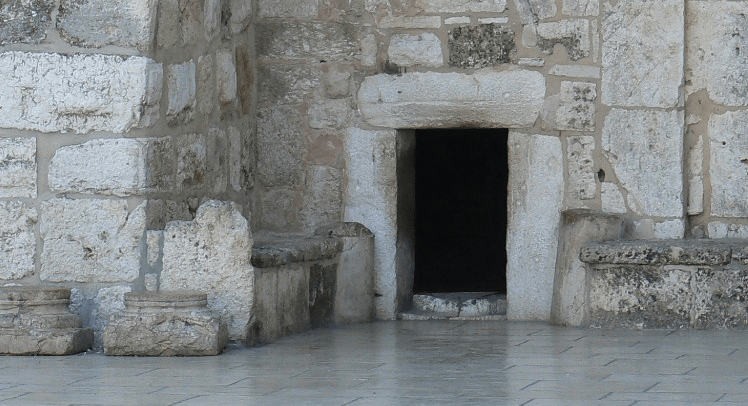porte basse franc-maçonnerie