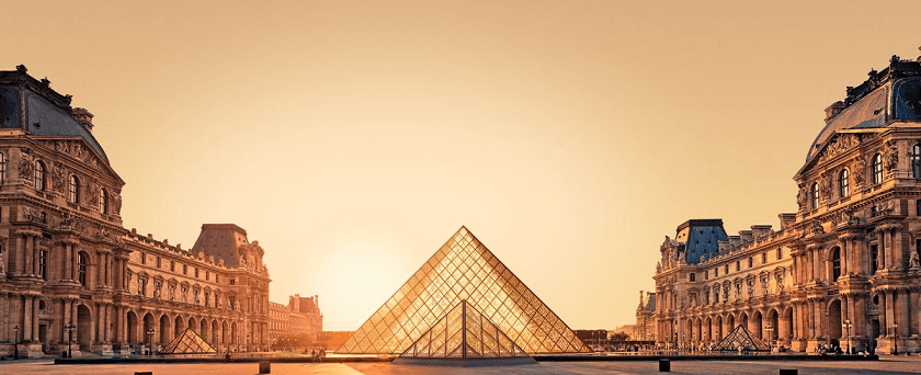 pyramide du louvre symbolisme